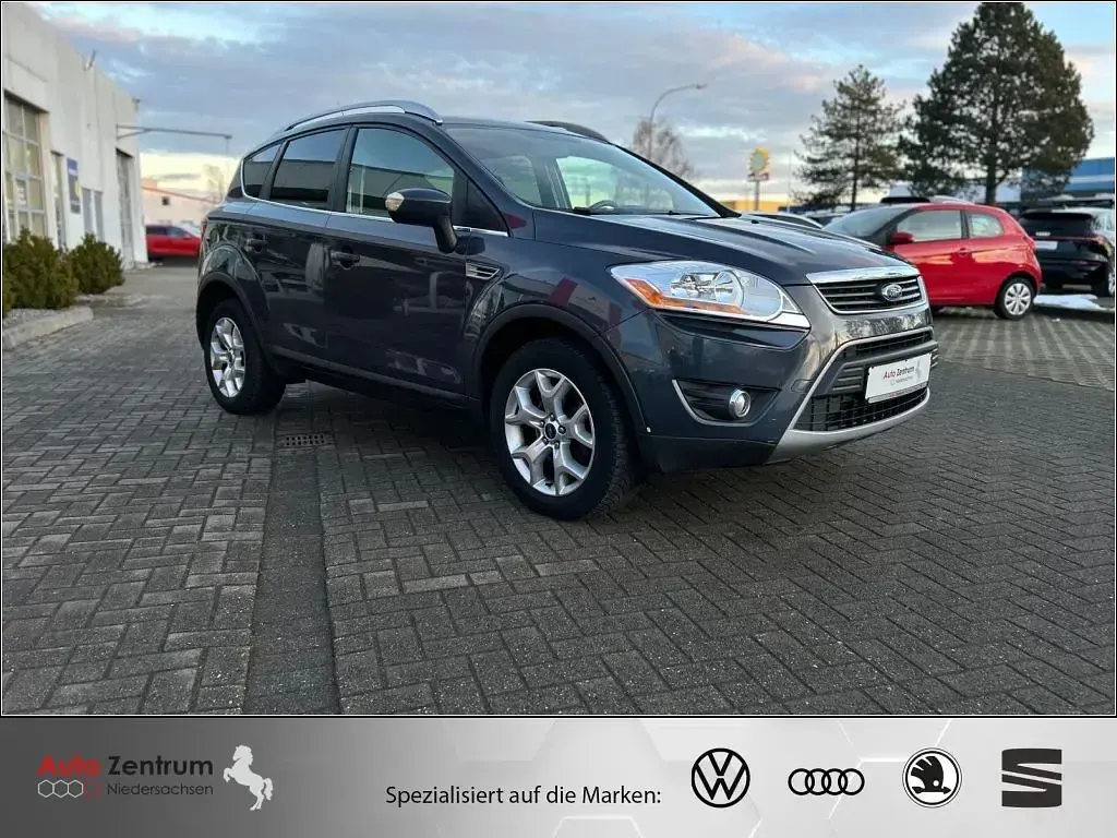 Gebraucht Ford Kuga Trend 140 PS (102 kW) 2012 Midnight sky SUV