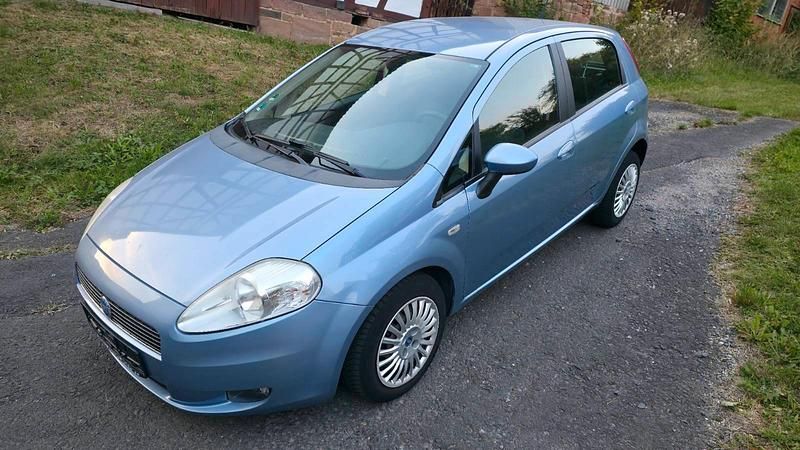 Blau Gebraucht 2007 Fiat Grande Punto Kleinwagen | 1.790 € (Guter Preis) - Bild 1/4