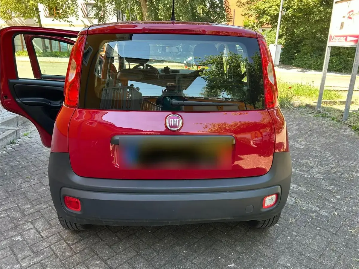 Gebraucht Fiat Panda 60 PS (44 kW) 2015 Rot Kleinwagen