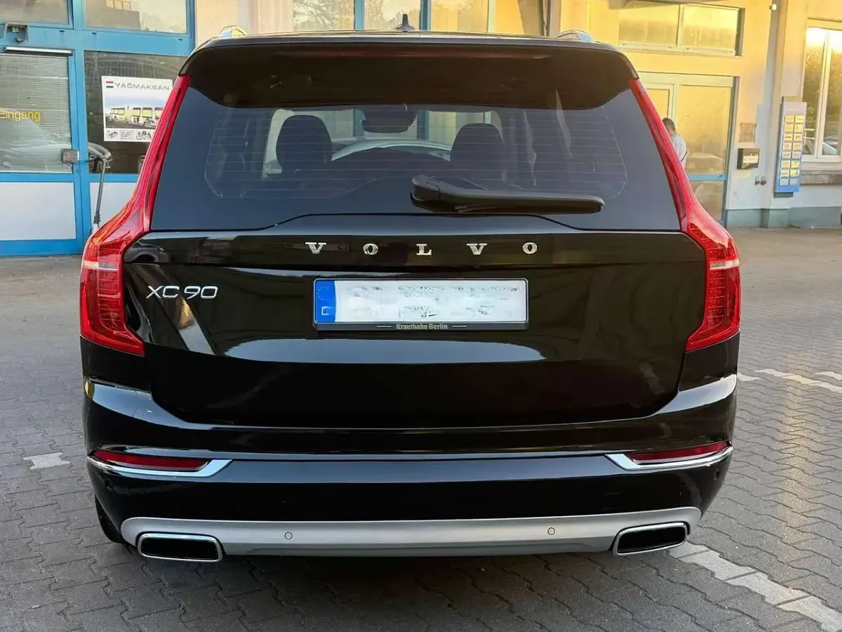 Gebraucht Volvo XC90 Inscription 224 PS (164 kW) 2016 Schwarz SUV