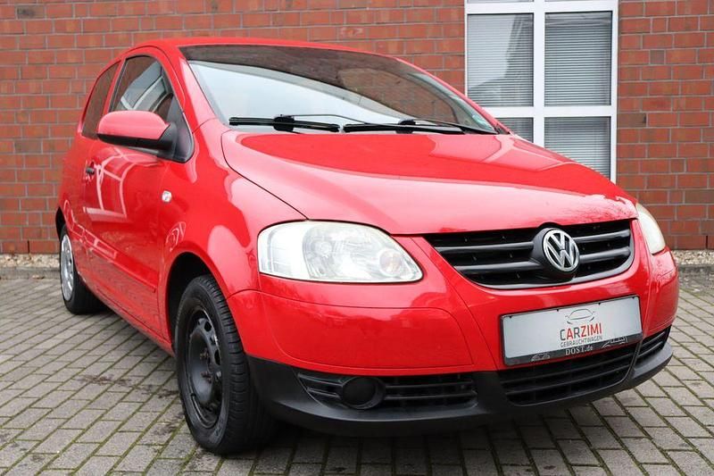 Gebraucht VW Fox 54 PS (39 kW) 2009 Rot Kleinwagen