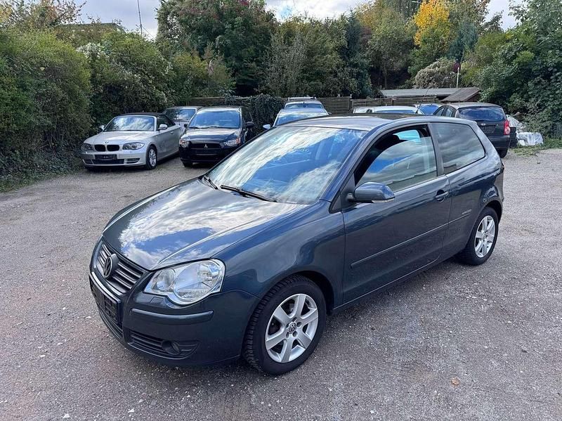 Grau Gebraucht 2009 VW Polo United Limousine | 1.900 € (Guter Preis) - Bild 1/4