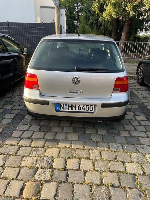 Gebraucht VW Golf IV Basis 75 PS (55 kW) 2002 Silber Kleinwagen