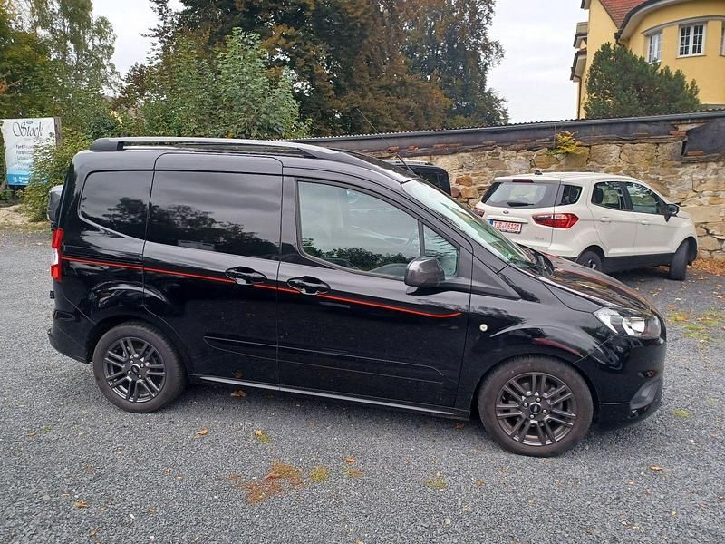 Używany Ford Transit Sport 101 KM (74 kW) 2021 Czarny Minivan