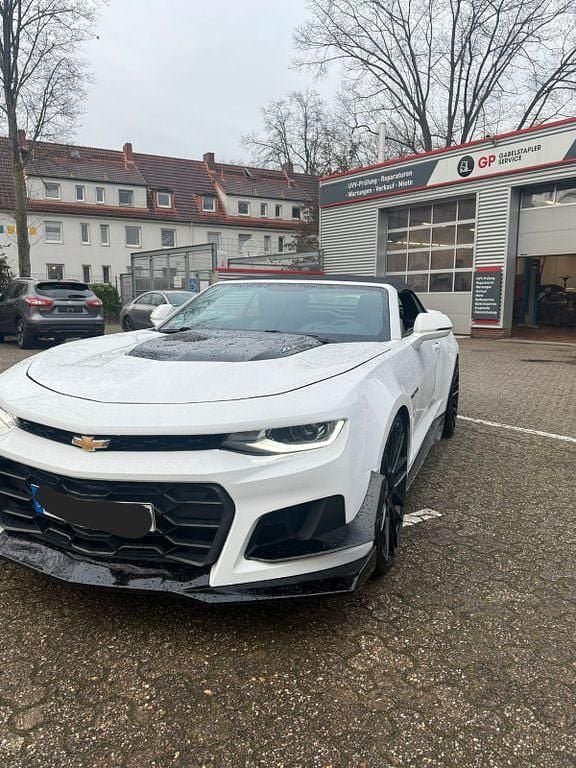 Weiß Gebraucht 2018 Chevrolet Camaro Cabrio | 39.500 € (Fairer Preis) - Bild 1/4