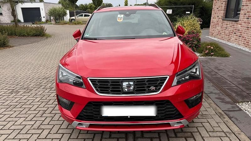 Rot Gebraucht 2018 Seat Ateca FR SUV | 26.000 € (Teuer) - Bild 1/3