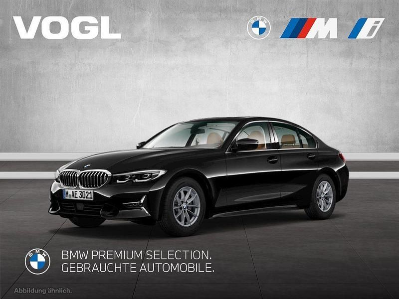 Saphirschwarz Gebraucht 2021 BMW 320 Sport Line Limousine | 29.490 € (Etwas zu teuer) - Bild 1/4