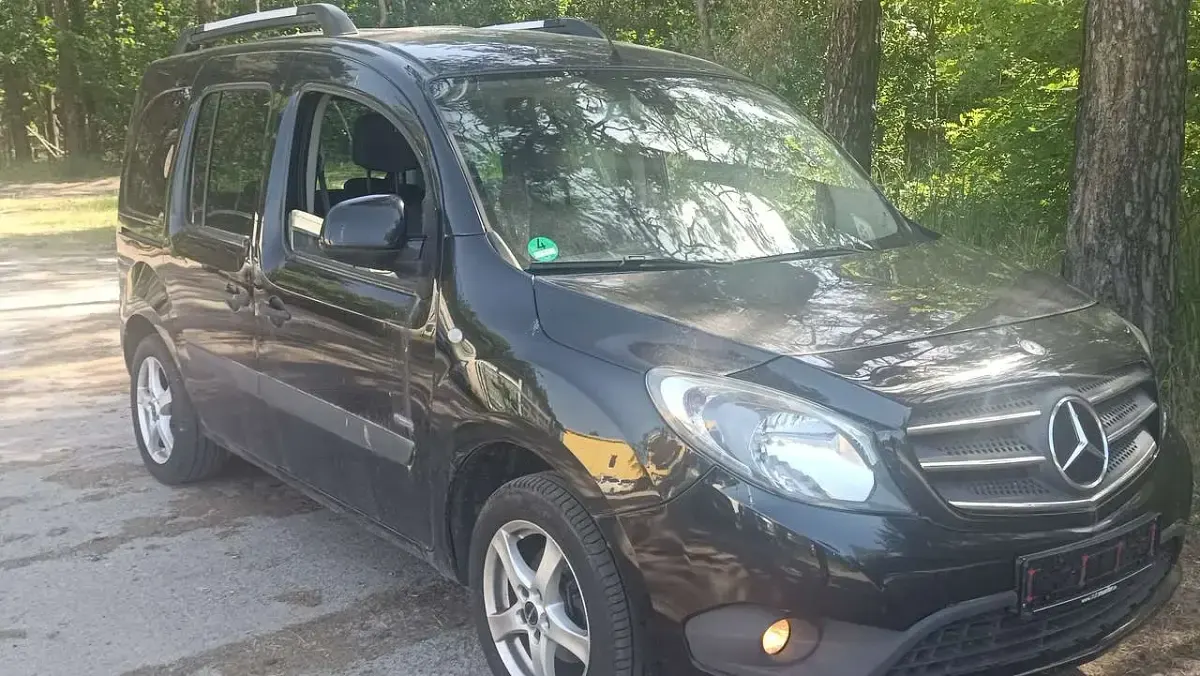 Gebraucht Mercedes Citan 111 Edition 110 PS (80 kW) 2016 Dravitschwarz metallic Van / Kleinbus