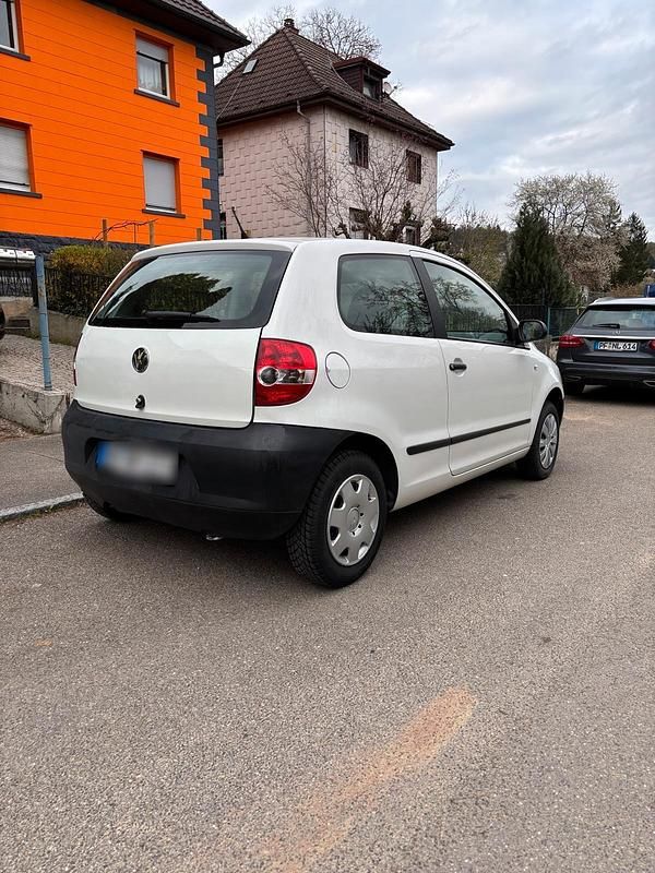 Gebraucht VW Fox 60 PS (44 kW) 2010 Weiß Kleinwagen