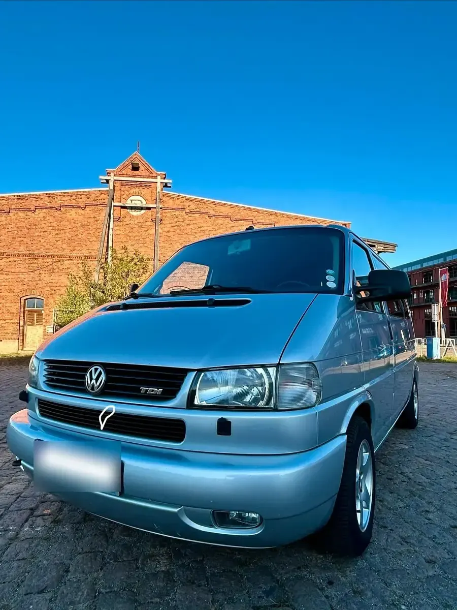 Gebraucht VW T4 102 PS (75 kW) 2001 Silber Van