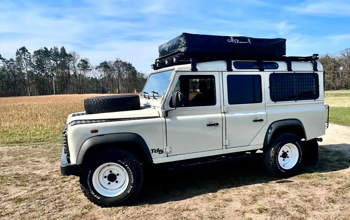 Occasion Land Rover Defender 122 ch (89 kW) 2000 Beige Break