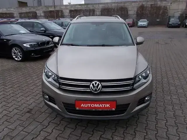 Gebraucht VW Tiguan LOUNGE 150 PS (110 kW) 2015 Beige SUV
