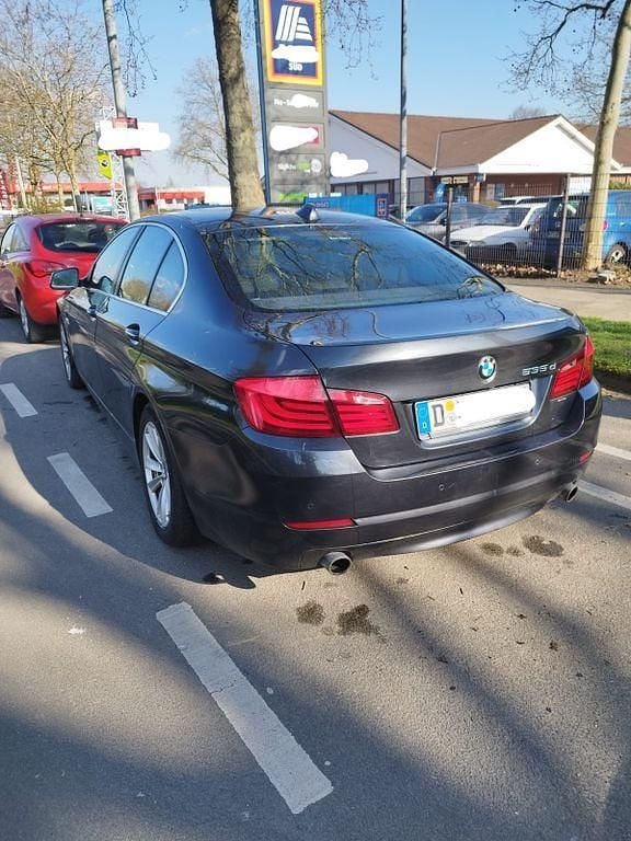 Gebraucht BMW 535 Performance 313 PS (230 kW) 2011 Grau Limousine