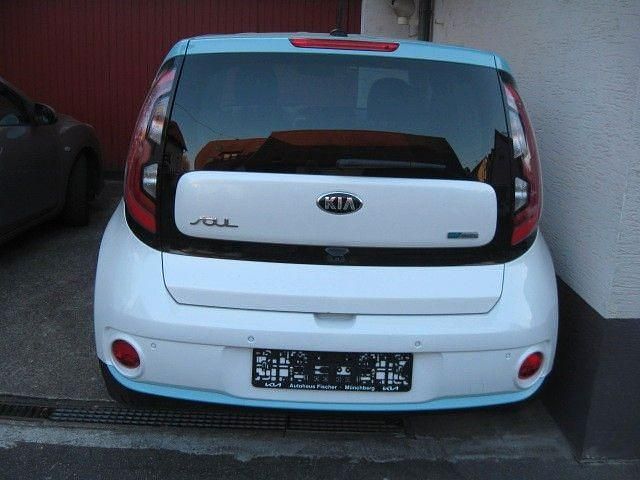 Gebraucht Kia Soul Play 80 kW (110 PS) 2016 Blau SUV