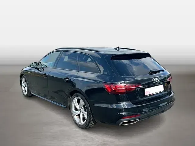 Gebraucht Audi A4 S-Line 204 PS (150 kW) 2021 Mythosschwarz metallic Kombi