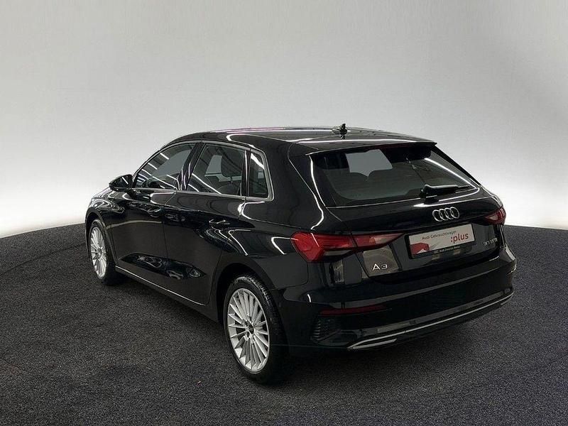 Gebraucht Audi A3 Advanced Plus 110 PS (80 kW) 2023 Mythosschwarz metallic Limousine
