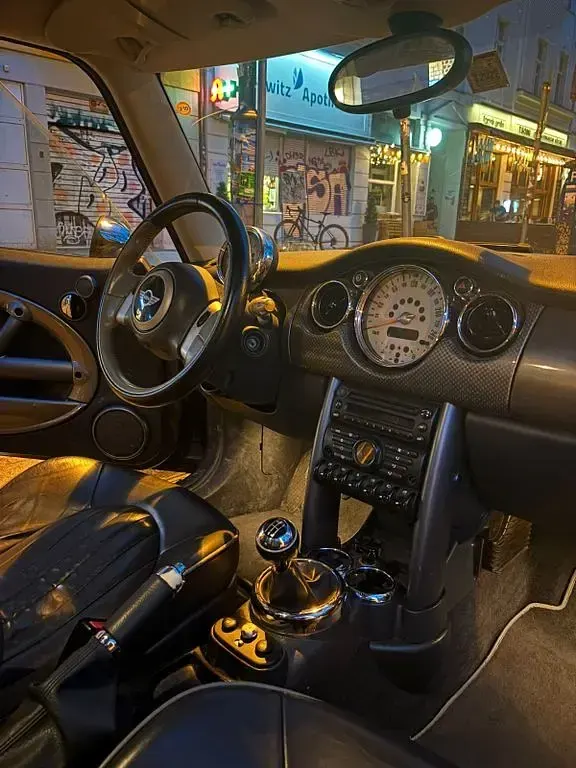 Käytetty Mini Cooper 116 HP (85 kW) 2006 Harmaa Viistoperä