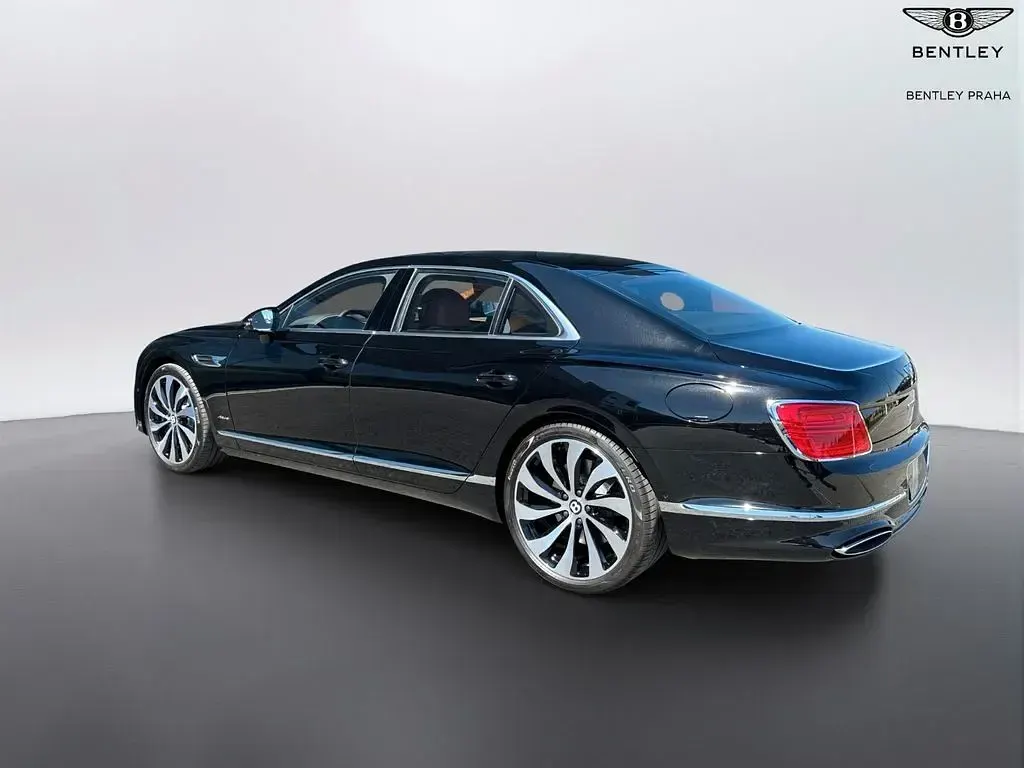 Gebraucht Bentley Flying Spur 680 PS (500 kW) 2026 Schwarz Limousine