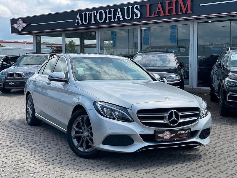Silber Gebraucht 2016 Mercedes C220 Avantgarde Limousine | 16.990 € (Fairer Preis) - Bild 1/4
