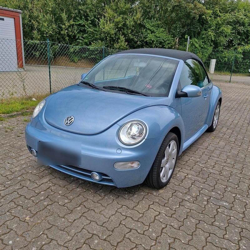 Gebraucht VW New Beetle 101 PS (74 kW) 2004 Blau Kleinwagen