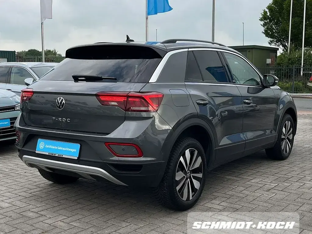 Gebraucht VW T-Roc Move 116 PS (85 kW) 2024 Indiumgrau (grau) SUV