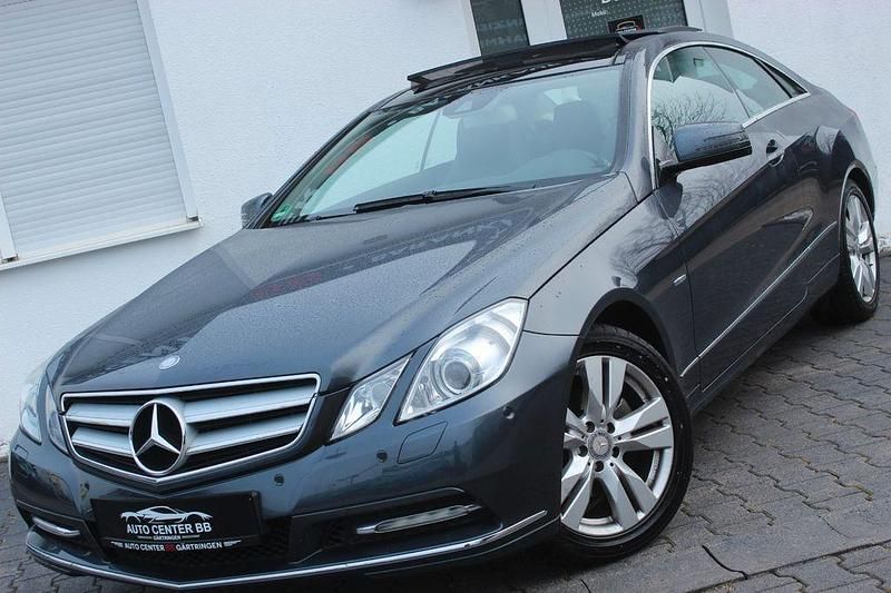 Gebraucht Mercedes E200 184 PS (135 kW) 2011 Grau Coupé