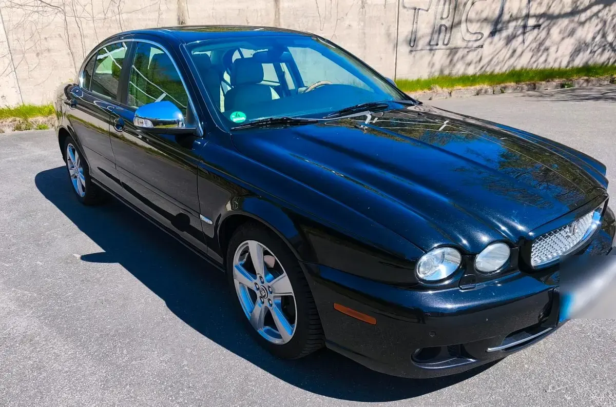 Używany Jaguar X-type Executive 145 KM (106 kW) 2008 Czarny Sedan/Limuzyna