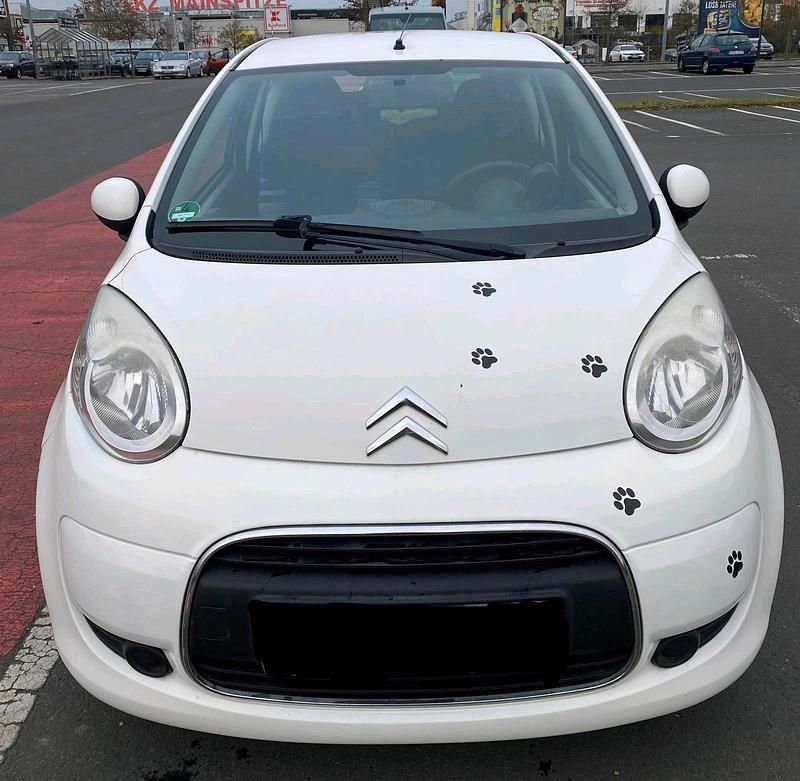 Weiß Gebraucht 2011 Citroën C1 Kleinwagen | 2.600 € (Fairer Preis) - Bild 1/4
