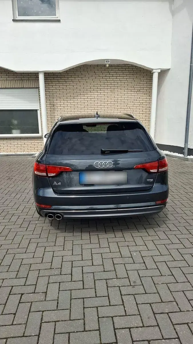 Second-hand Audi A4 Ambiente 190 CP (139 kW) 2017 Break