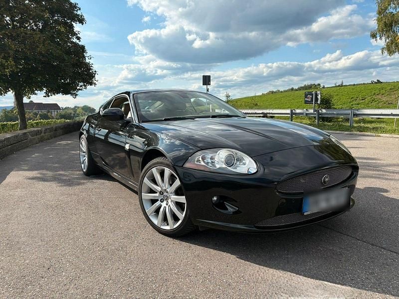 Schwarz Gebraucht 2009 Jaguar XK Coupé | 19.995 € (Etwas zu teuer) - Bild 1/4