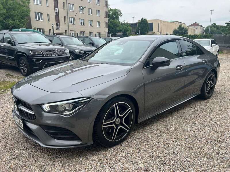 Gold Gebraucht 2020 Mercedes CLA200 AMG Coupé | 21.950 € - Bild 1/4