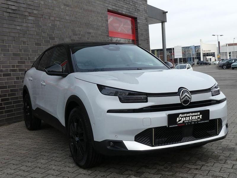 Neu Citroën C4 131 PS (96 kW) 2025 Weiß Limousine