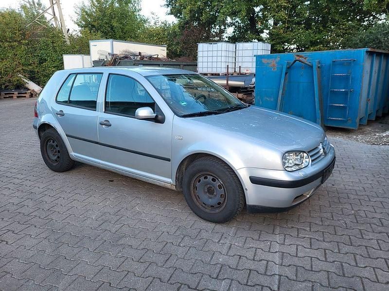 Gebraucht VW Golf IV Comfortline 105 PS (77 kW) 2002 Silber Limousine
