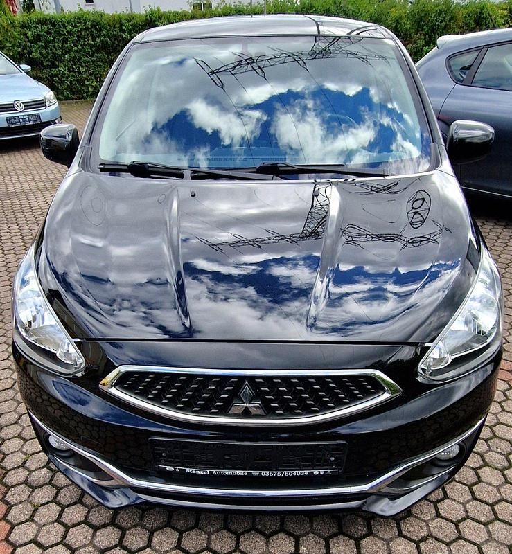 Gebraucht Mitsubishi Space Star Edition+ 80 PS (58 kW) 2018 Schwarz Kleinwagen