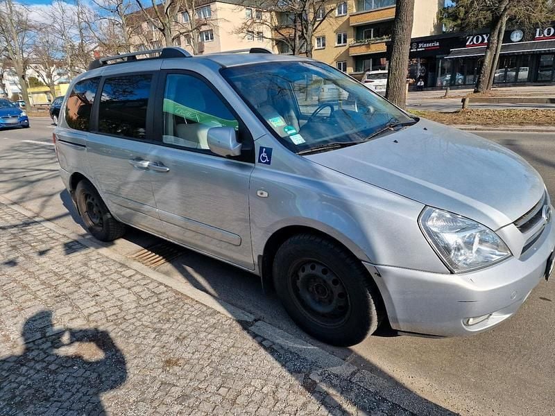 Gebraucht Kia Carnival EX 185 PS (136 kW) 2007 Silber Van / Kleinbus