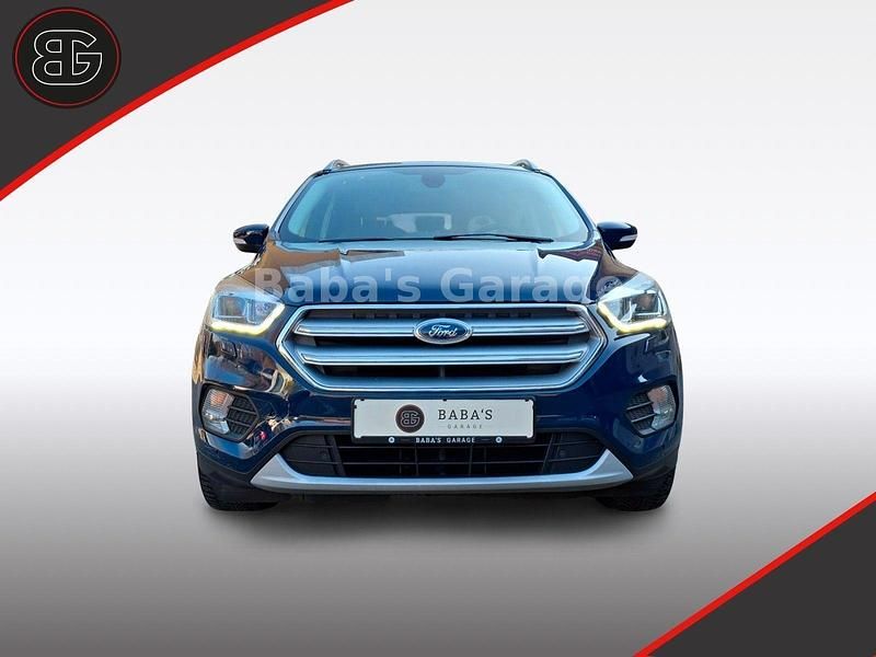 Gebraucht Ford Kuga Titanium 150 PS (110 kW) 2019 Blau SUV