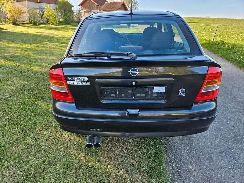 Occasion Opel Astra Classic Edition 101 ch (74 kW) 1999 Noir Berline