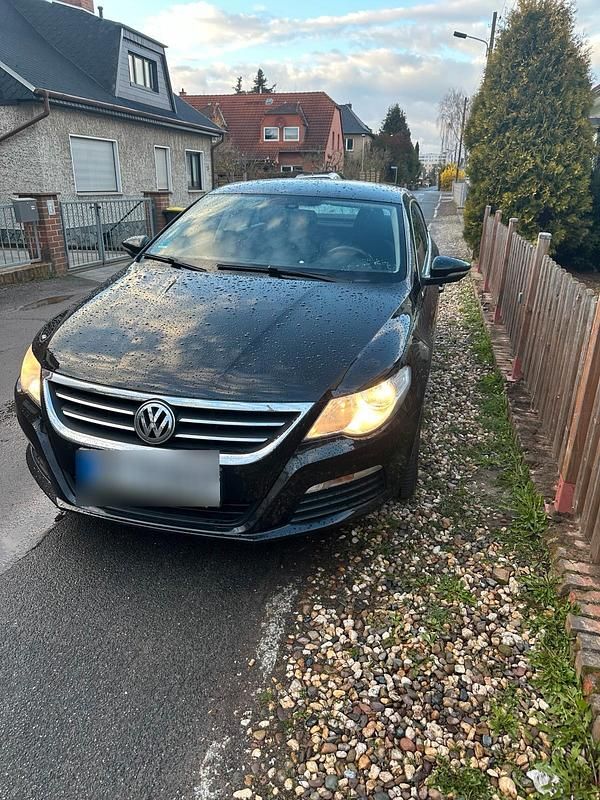 Gebraucht VW Passat 140 PS (102 kW) 2009 Schwarz Coupé