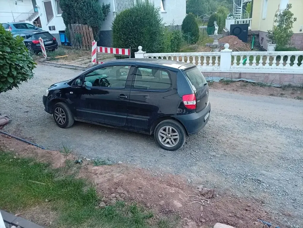 Gebraucht VW Fox 75 PS (55 kW) 2006 Schwarz Kleinwagen