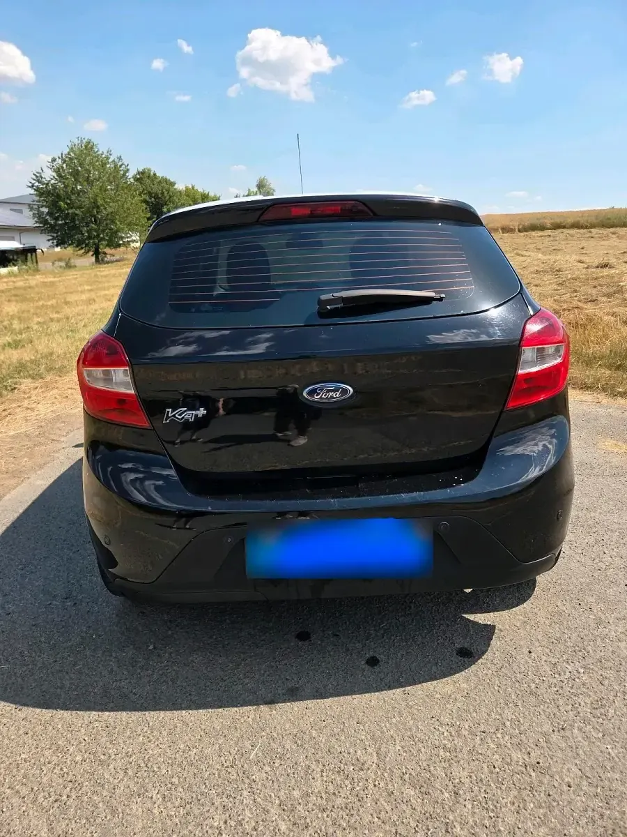Gebraucht Ford Focus 86 PS (63 kW) 2017 Schwarz Kleinwagen