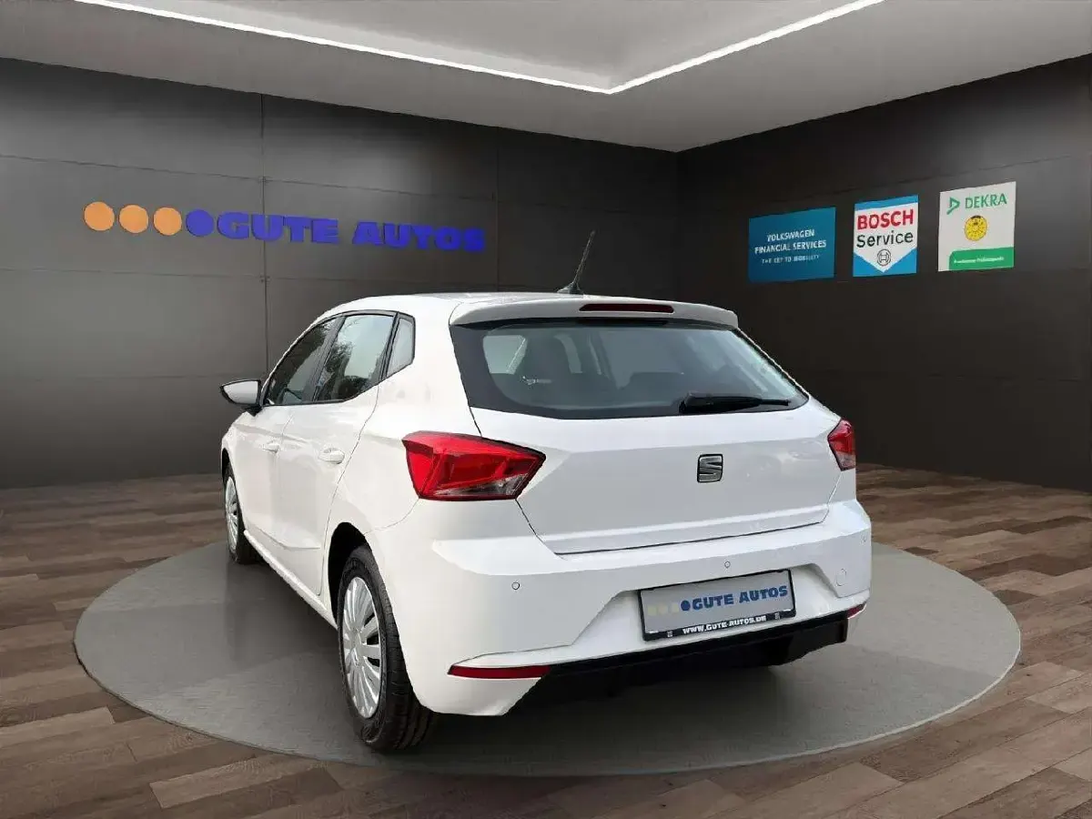 Gebraucht Seat Ibiza 80 PS (58 kW) 2022 "candy" weiss Kleinwagen