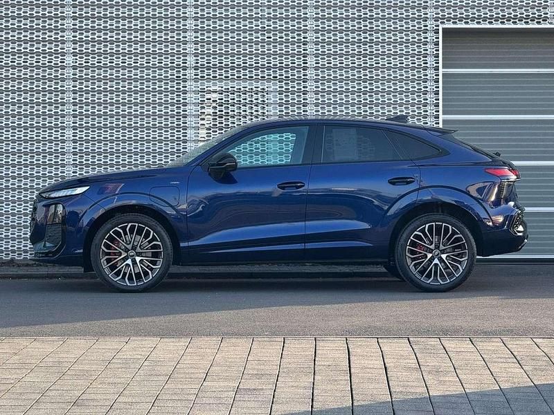 Neu Audi Q3 S-Line 272 PS (200 kW) 2026 Navarrablau metallic SUV