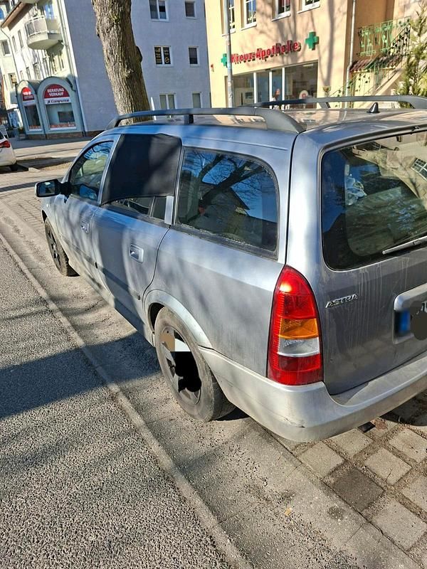 Gebraucht Opel Astra 105 PS (77 kW) 2004 Silber Kombi