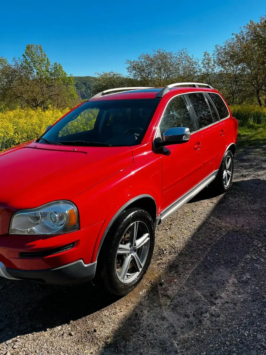 Używany Volvo XC90 210 KM (154 kW) 2010 Czerwony SUV
