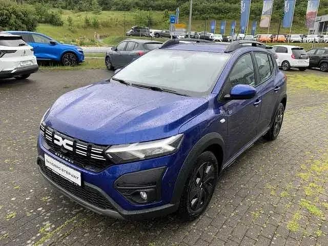 Ironblau Neu 2025 Dacia Sandero Expression Kleinwagen | 18.960 € (Fairer Preis) - Bild 1/4