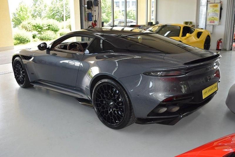 Gebraucht Aston Martin DBS 770 PS (566 kW) 2023 Xenon grey signature metallic Coupé
