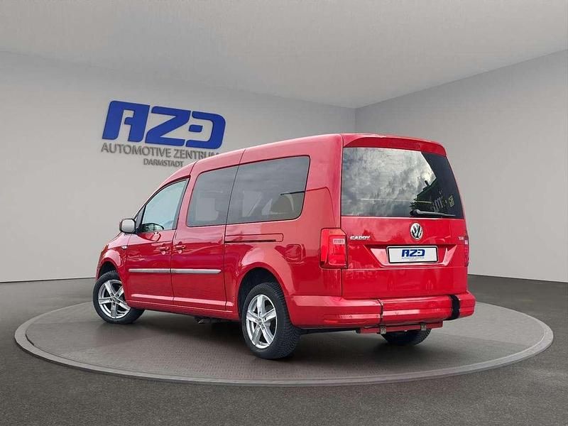 Gebraucht VW Caddy 102 PS (75 kW) 2018 Rot Van / Kleinbus