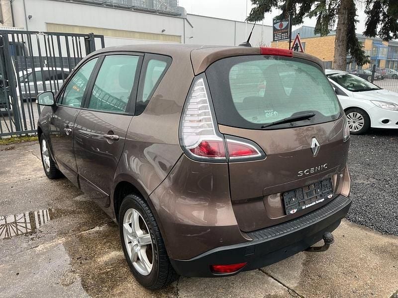 Gebraucht Renault Scénic III 116 PS (85 kW) 2014 Braun Van / Kleinbus