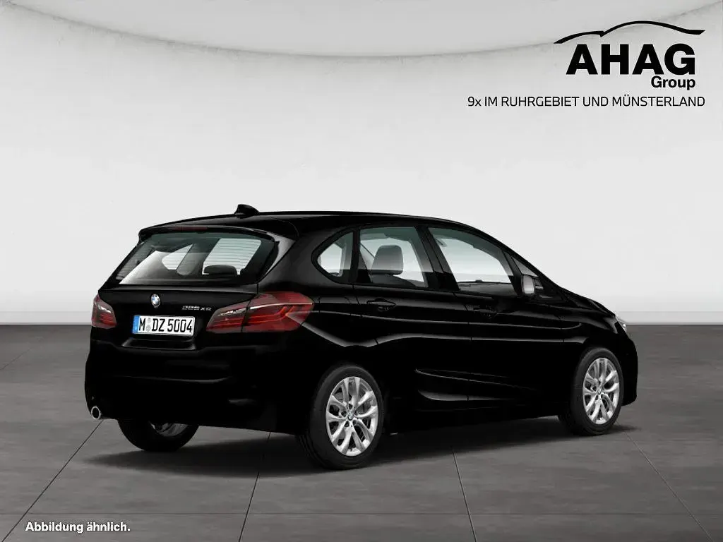 Gebraucht BMW 225 Active Tourer Advantage 224 PS (164 kW) 2019 Schwarz Van / Kleinbus