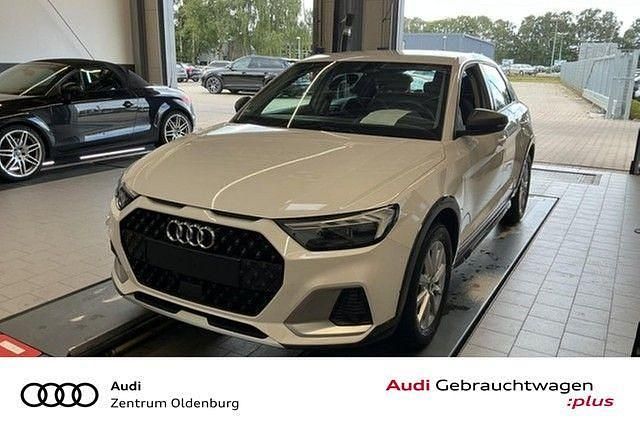 Weiß Gebraucht 2021 Audi A1 Design Kleinwagen | 16.979 € (Guter Preis) - Bild 1/3